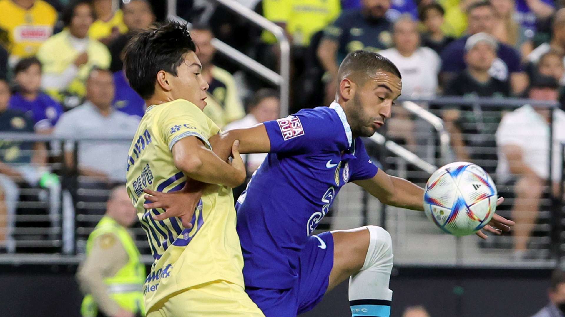 周鵬：球傳遞不夠流暢 內線缺乏衝擊力是我們的老問題.