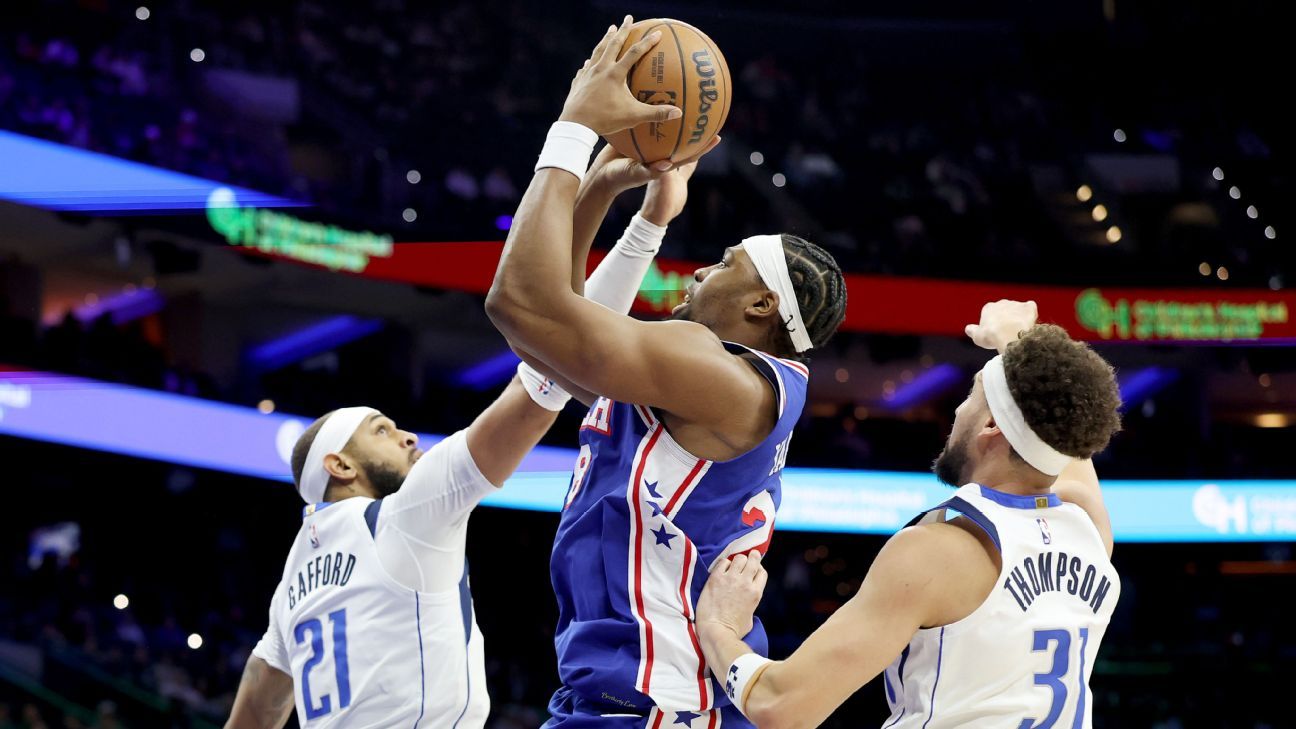 中超第14輪廣州隊4-1深圳隊 韋世豪世界波雙響楊立瑜破門.